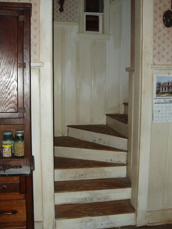 Dusty stairs upward